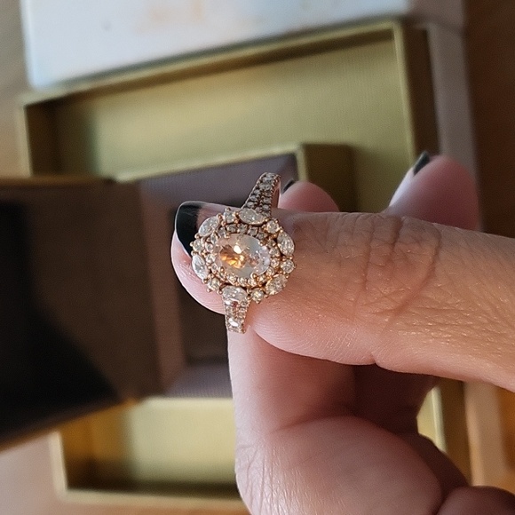 Neil Lane Morganite Rose Gold Halo - Picture 3 of 5